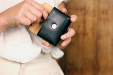 Load image into Gallery viewer, Tuk Wallet - Medium