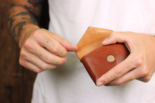 Load image into Gallery viewer, Tuk Wallet - Medium